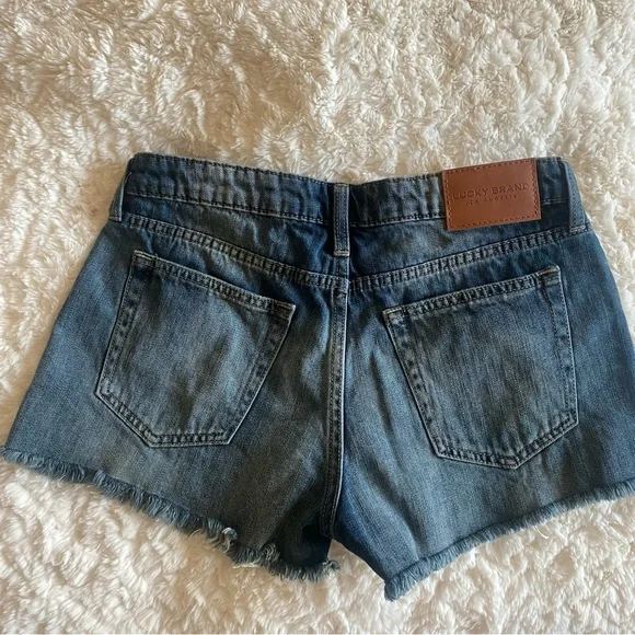 Lucky Brand The Cut Off Shorts - Picture 9 of 10